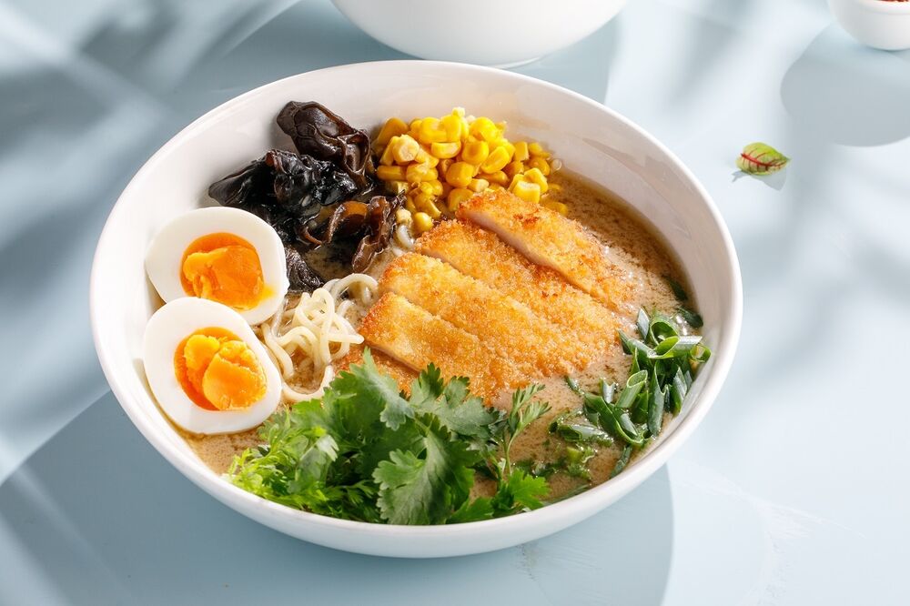 Ramen soup with crispy chicken