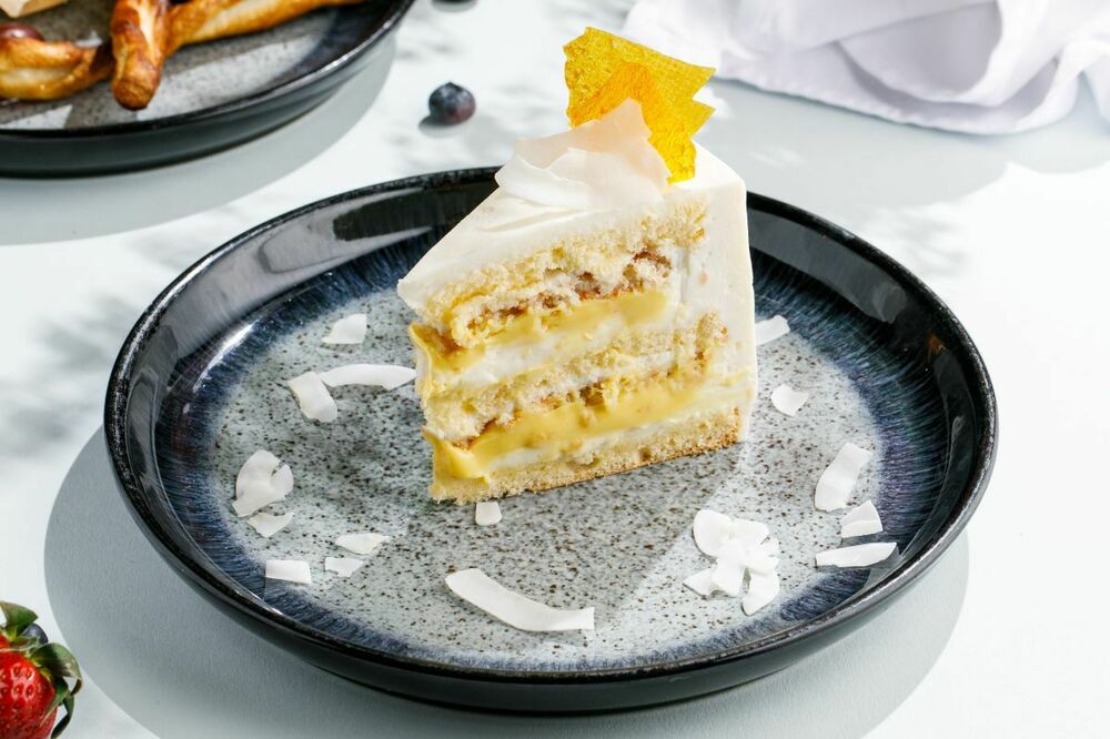 Cake "Tropical" with passion fruit and coconut