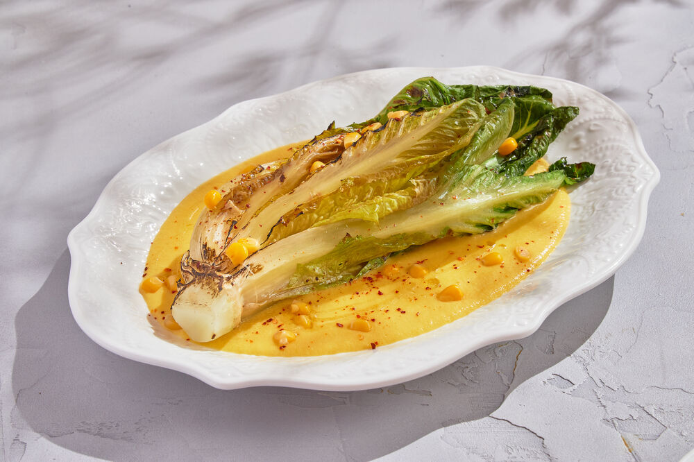 Fried romaine with corn cream