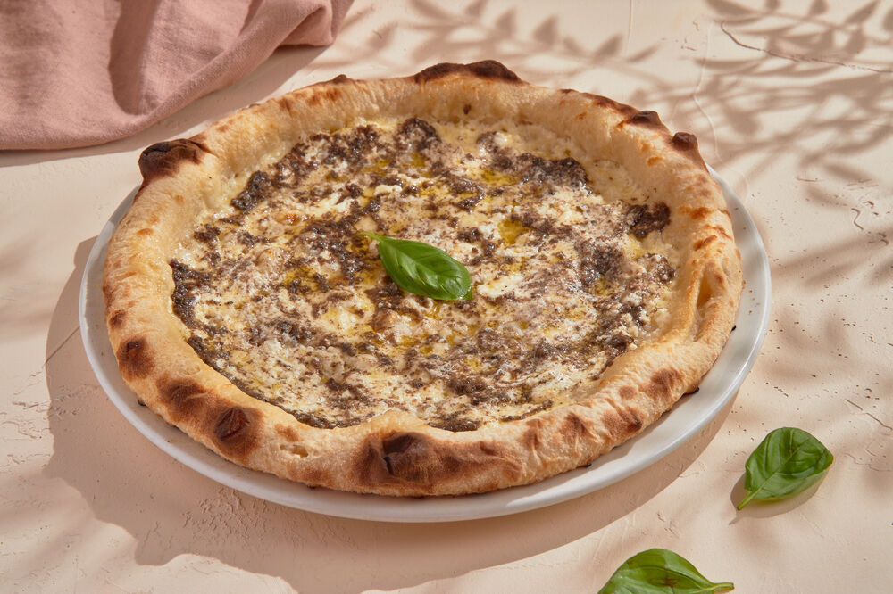 Pizza with truffle sauce