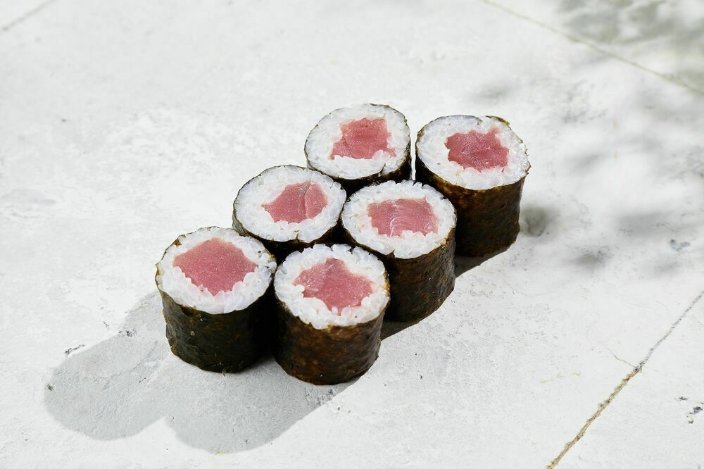 Tuna roll