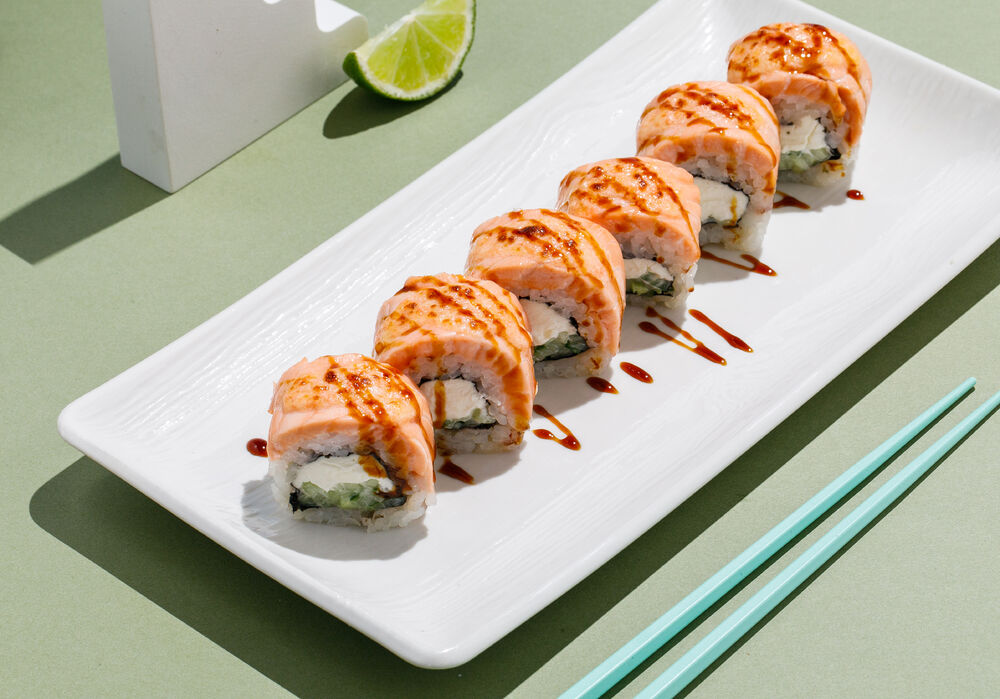 Baked Philadelphia roll with salmon