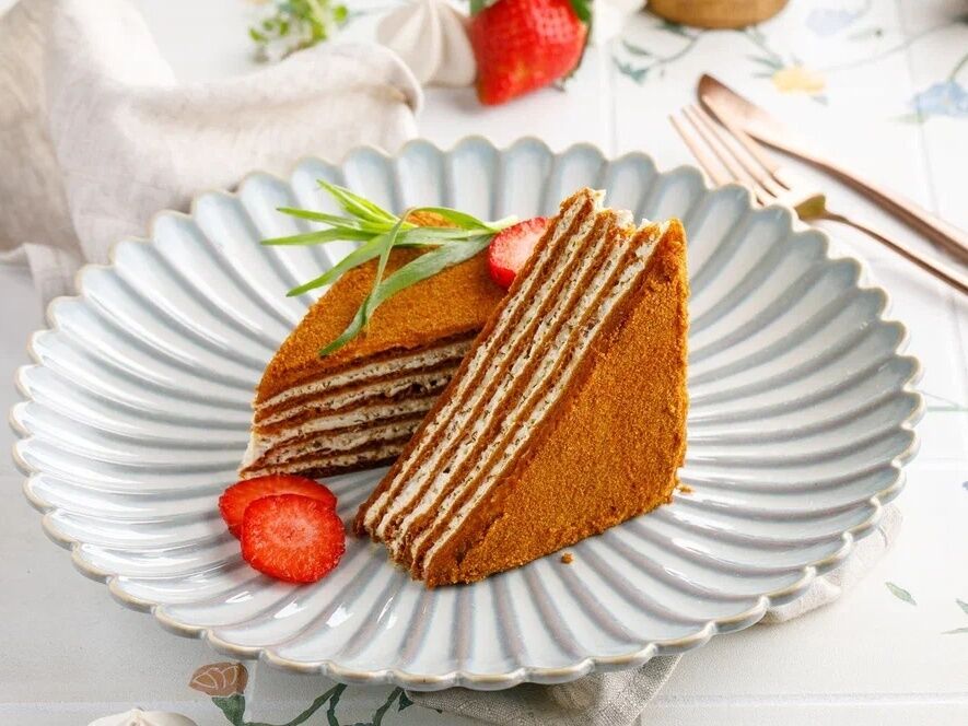 Торт "Медовик"