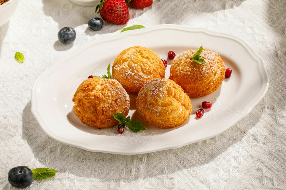 Custard Buns cakes