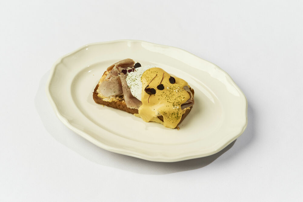 Яйцо бенедикт с тамбовским окороком