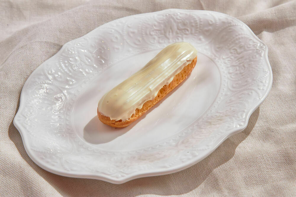 Eclairs with white cream