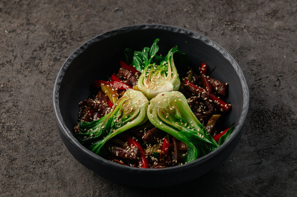 Beef with vegetables Pak Choy