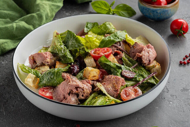 Roast beef salad