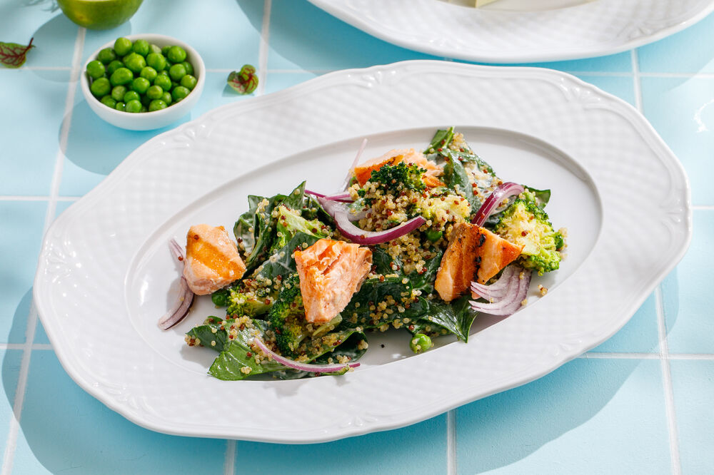 Warm grilled salmon salad