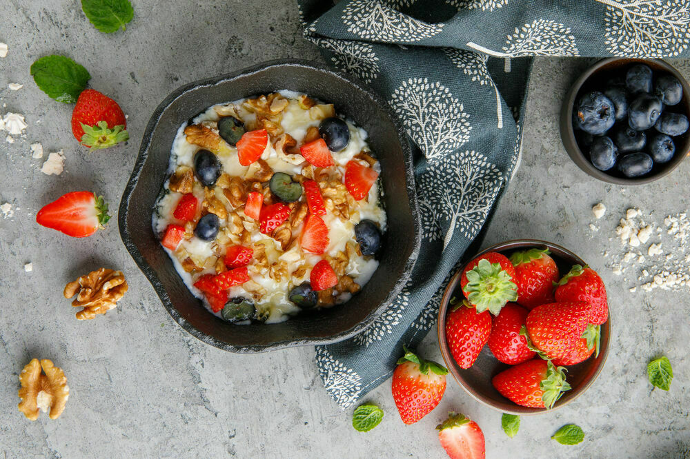 Matsoni with honey and fresh berries