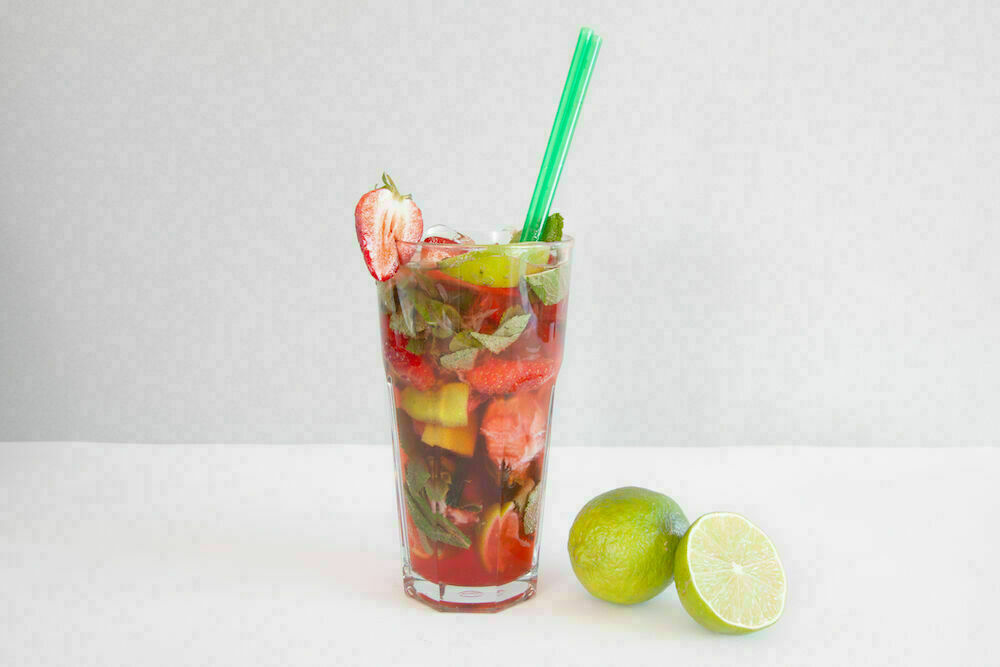 Strawberry non-alcoholic mojito