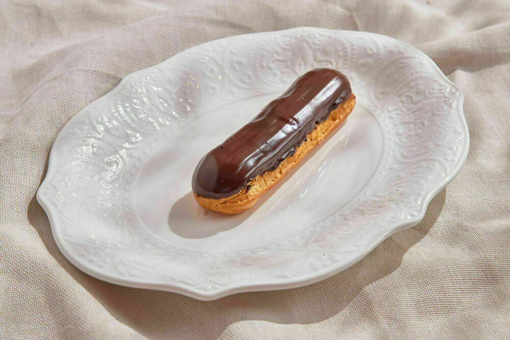 Dessert Eclair "Coffee with milk"