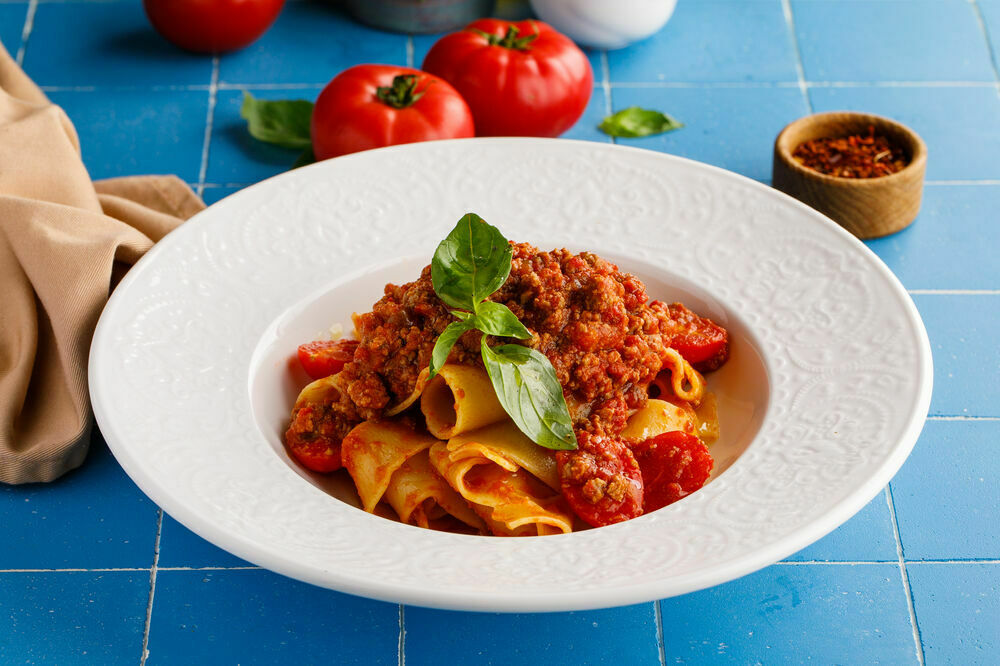 BOLOGNESE PASTA