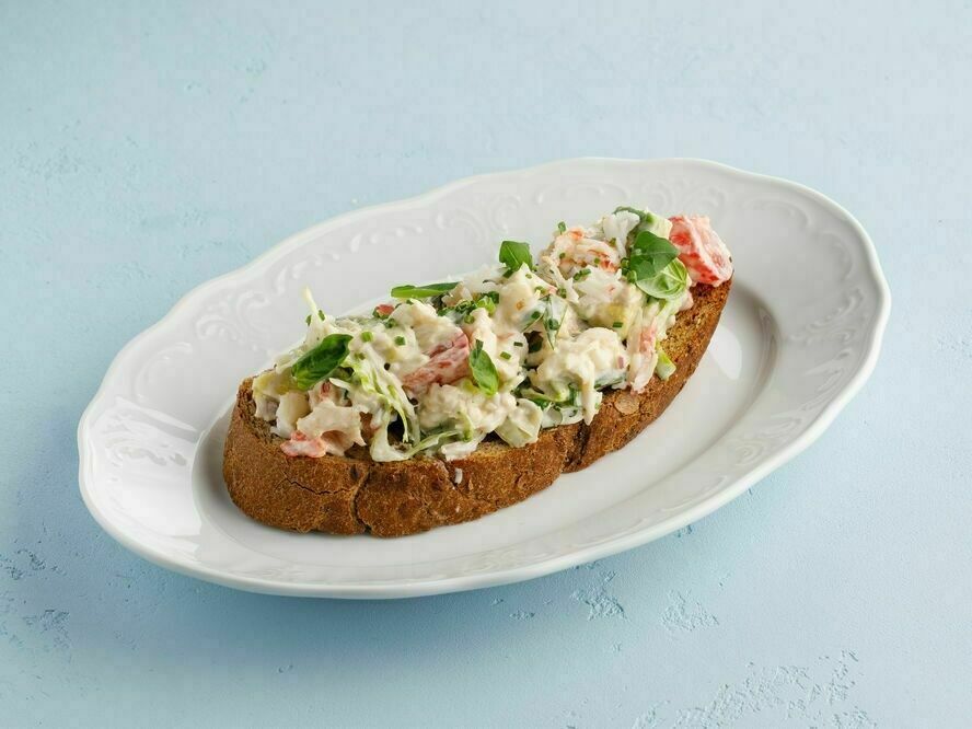 BRUSCHETTA WITH KING CRAB