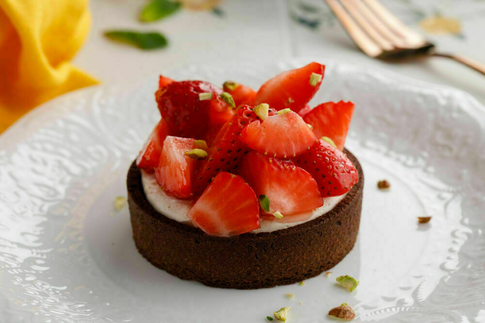 Tart with strawberries