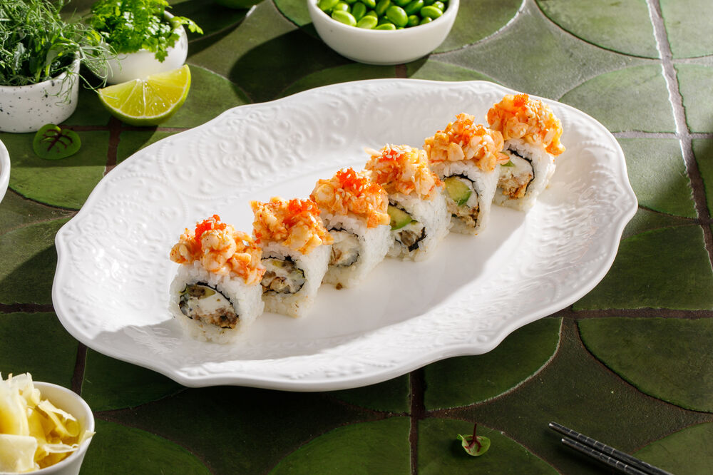  Roll with eel and shrimp