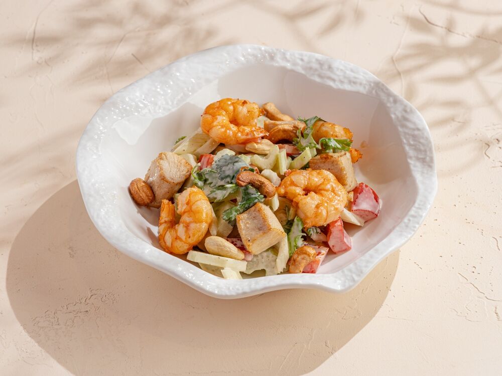 Pan-Asian salad with shrimp and celery