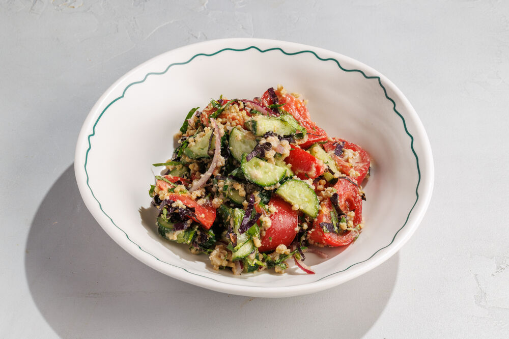 Georgian salad with walnuts