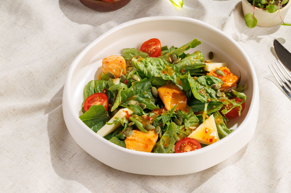 Warm salad with salmon