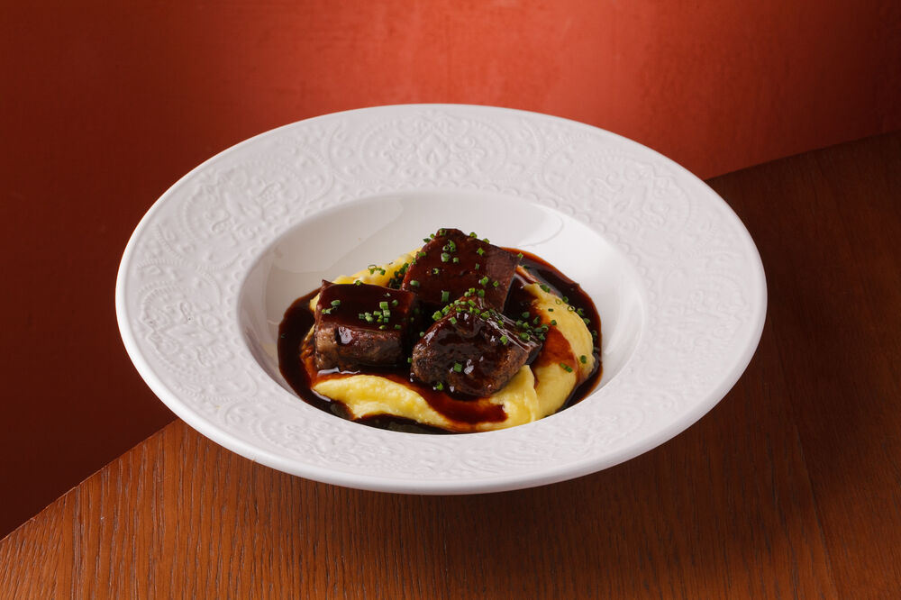 Stewed veal cheeks