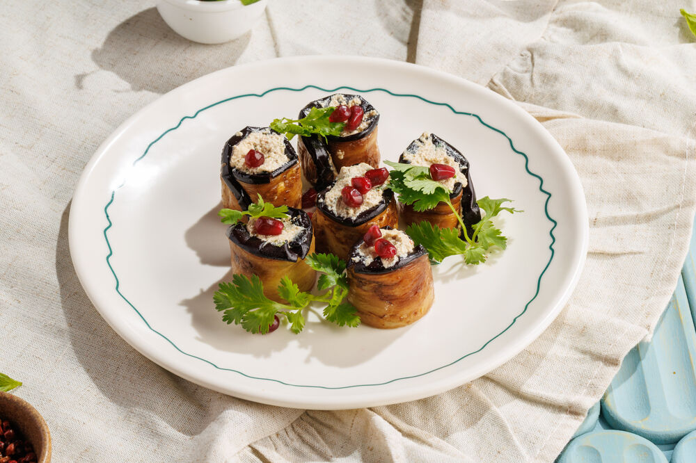 Georgian eggplant rolls