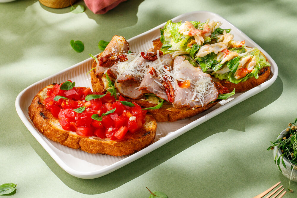 Bruschetta with crab