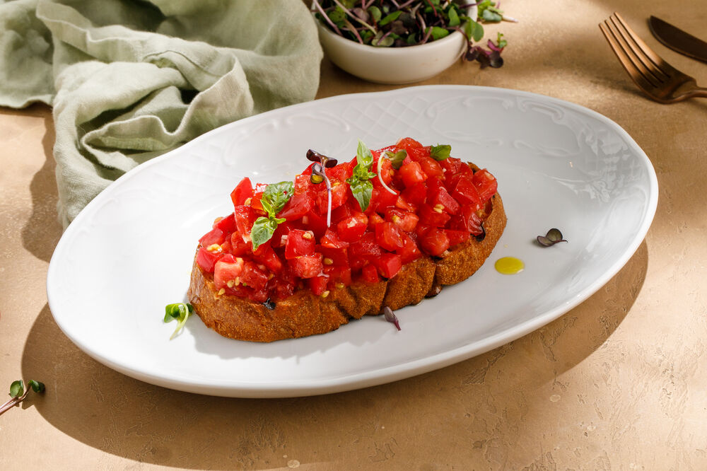 Bruschetta with tomatoes