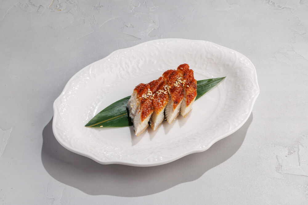 Sashimi with eel