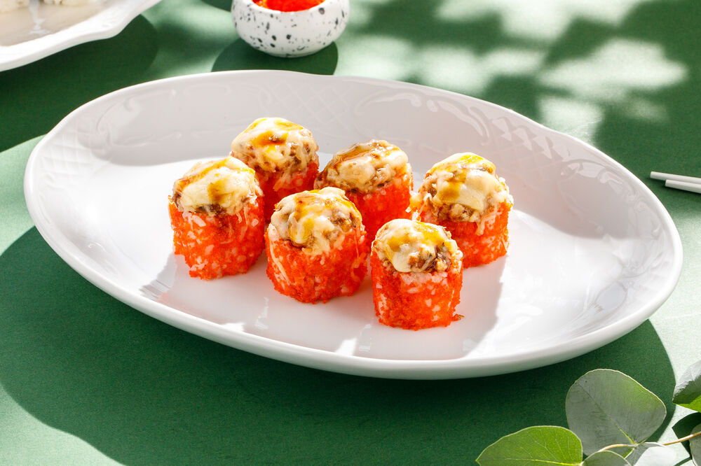 Baked salmon roll