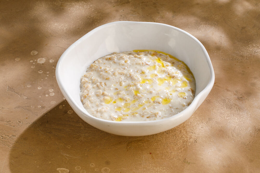 Oatmeal with milk