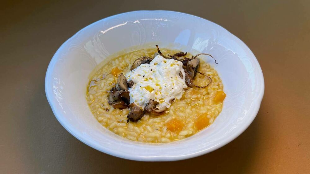 Risotto with baked pumpkin, mushrooms and strachatella