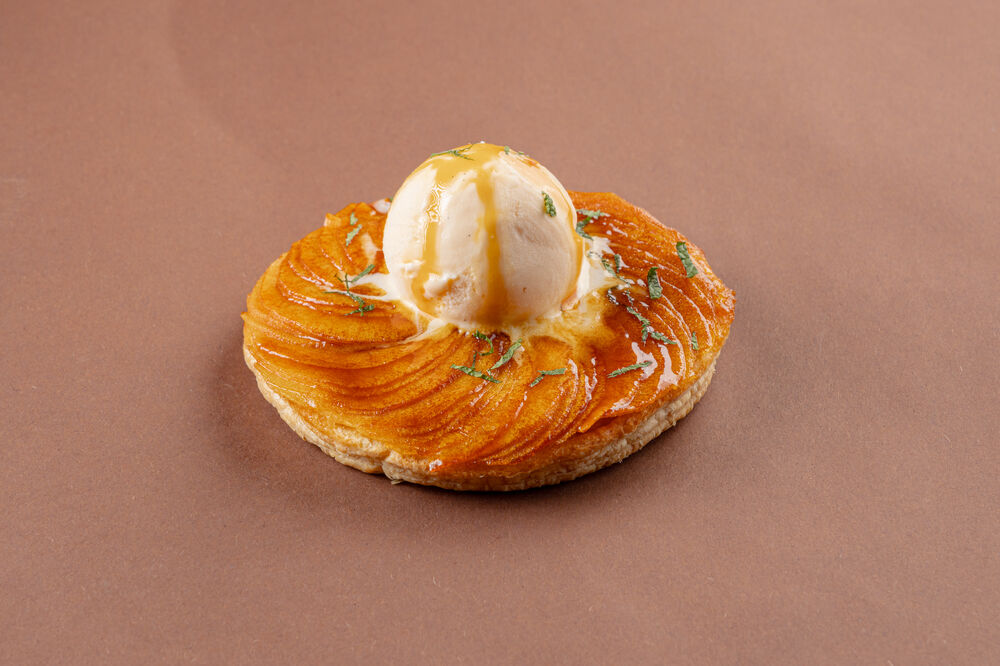 Apple tart