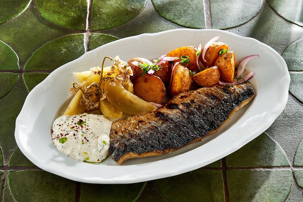 Mackerel fillet with baby potatoes