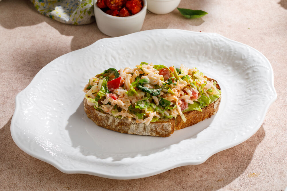 Bruschetta with crab