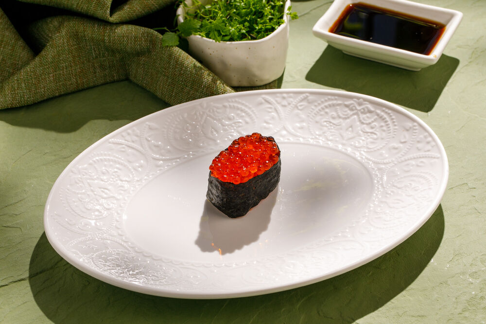 Sushi red caviar