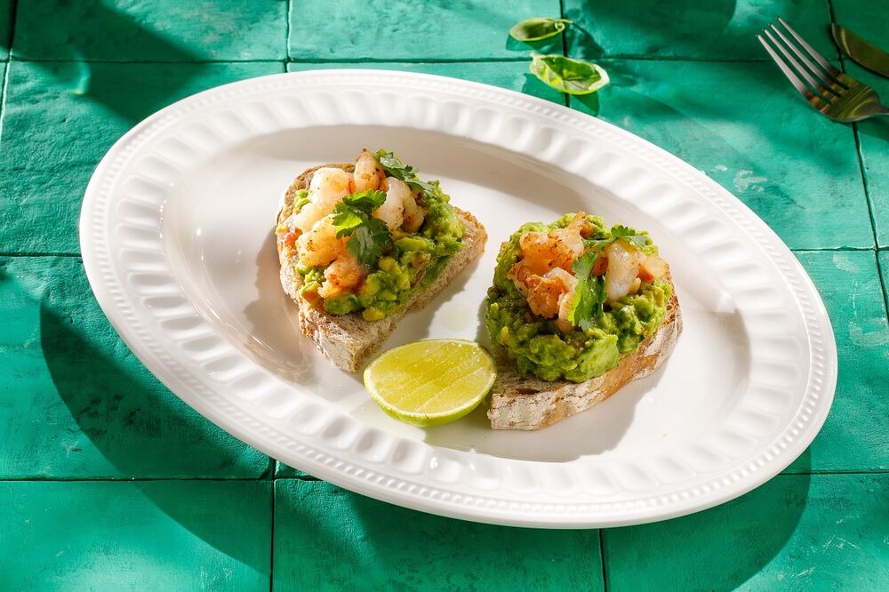 Bruschetta with guacamole and shrimp