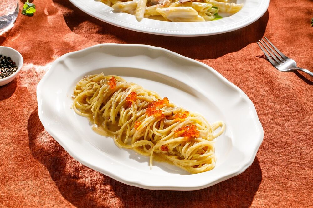  Pasta with anchovy and red caviar