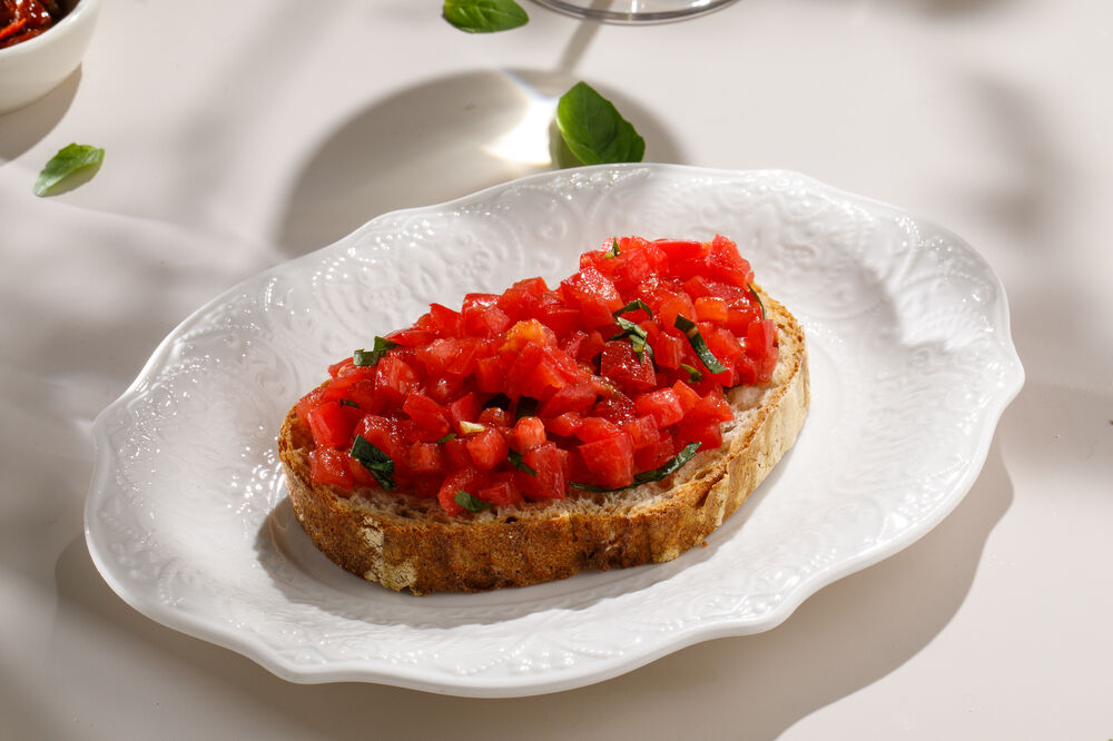 Bruschetta with tomatoes