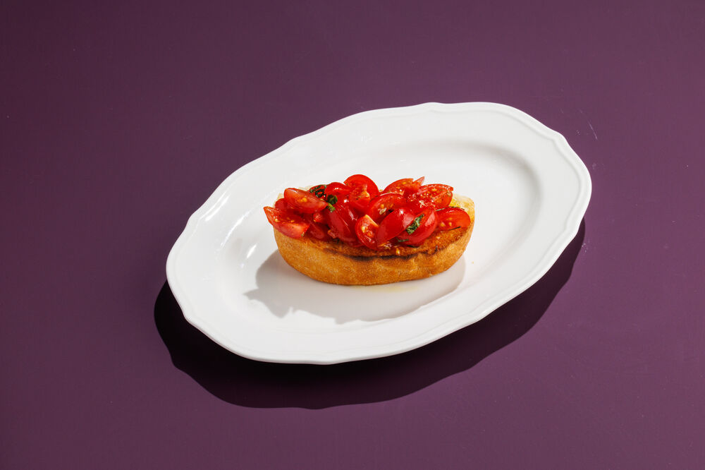 Bruschetta with tomatoes