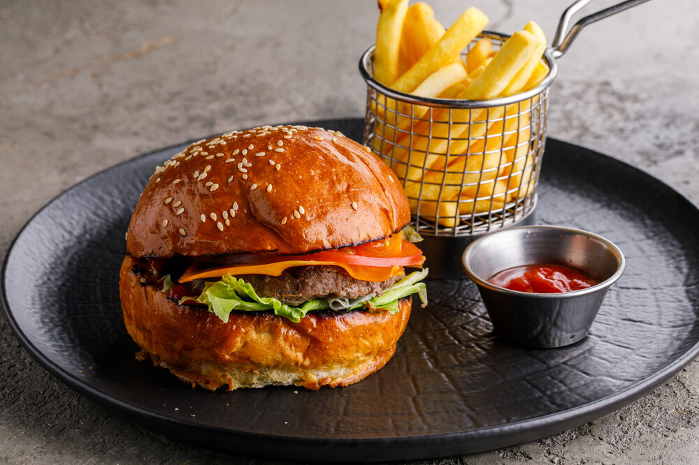 Cheese burger with french fries