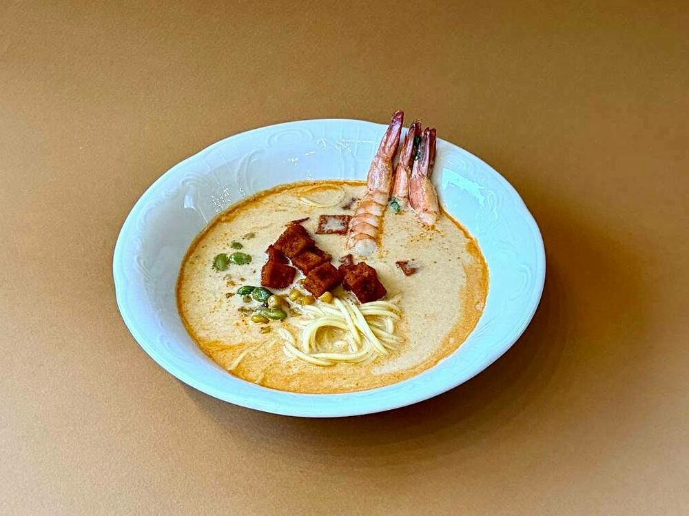 Laksa with shrimp and fried tofu