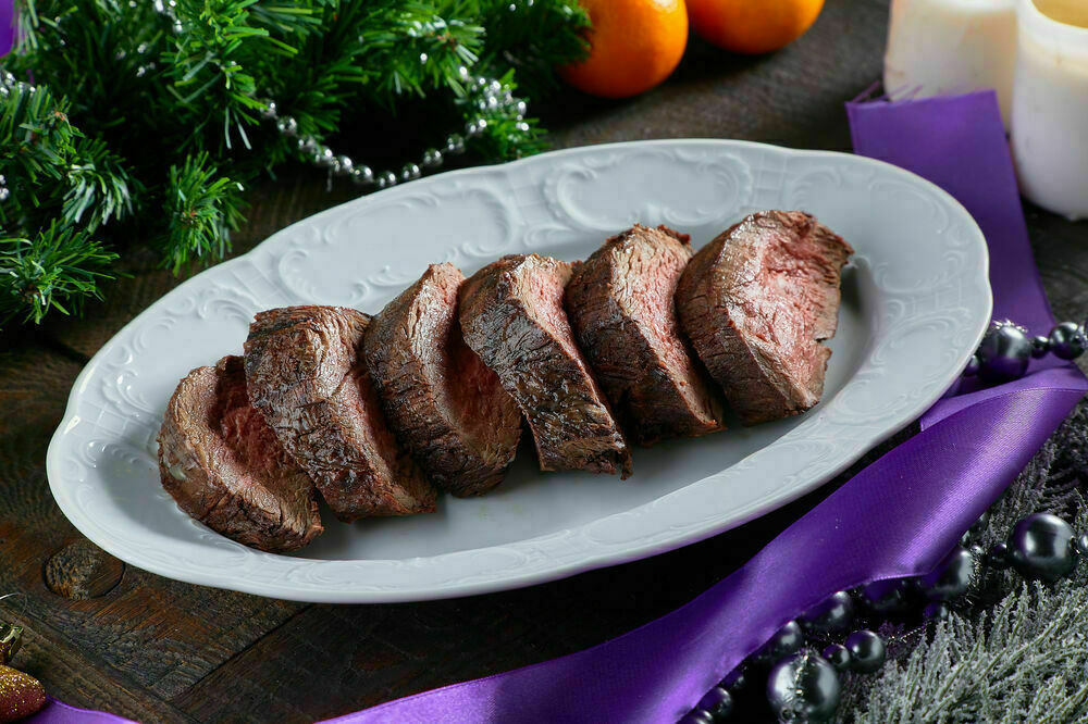 Roast beef with pepper sauce 1 kg