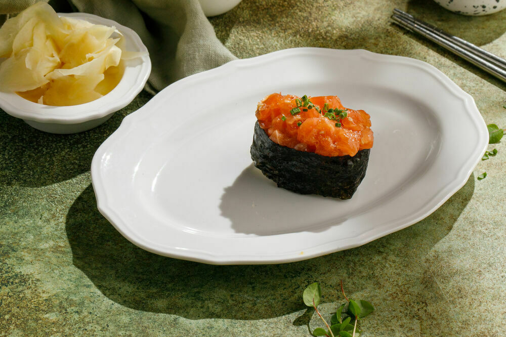 Spicy sushi salmon