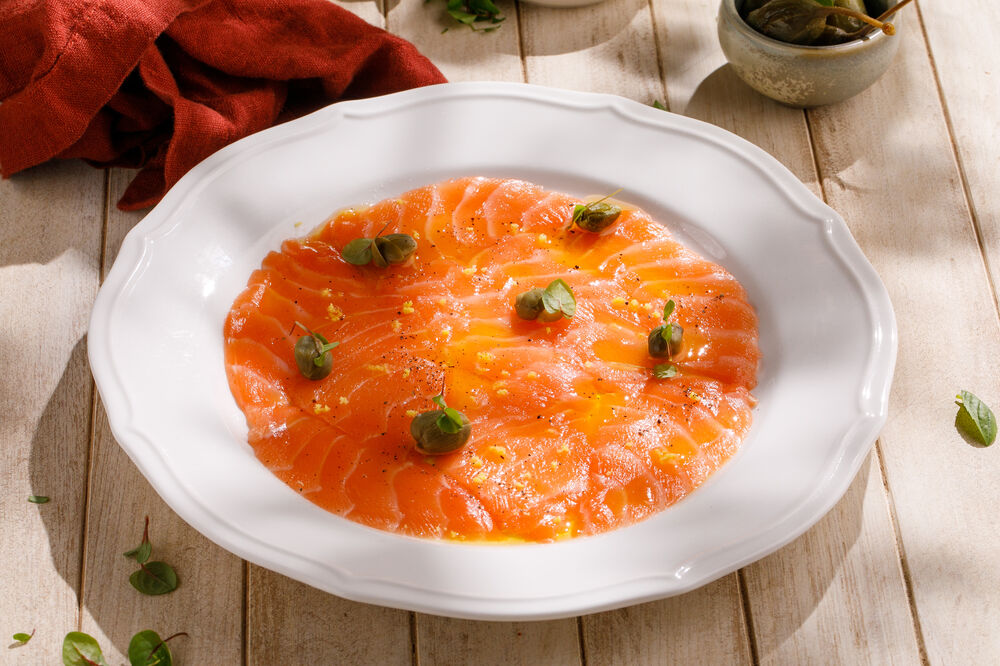 Salmon carpaccio