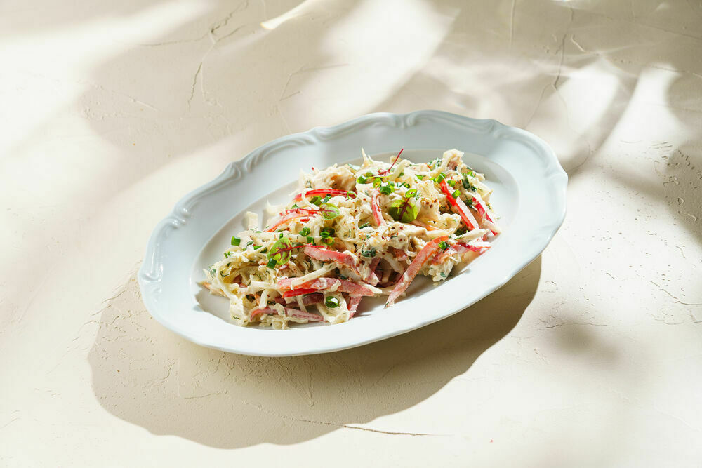 Atsetseli salad with chicken