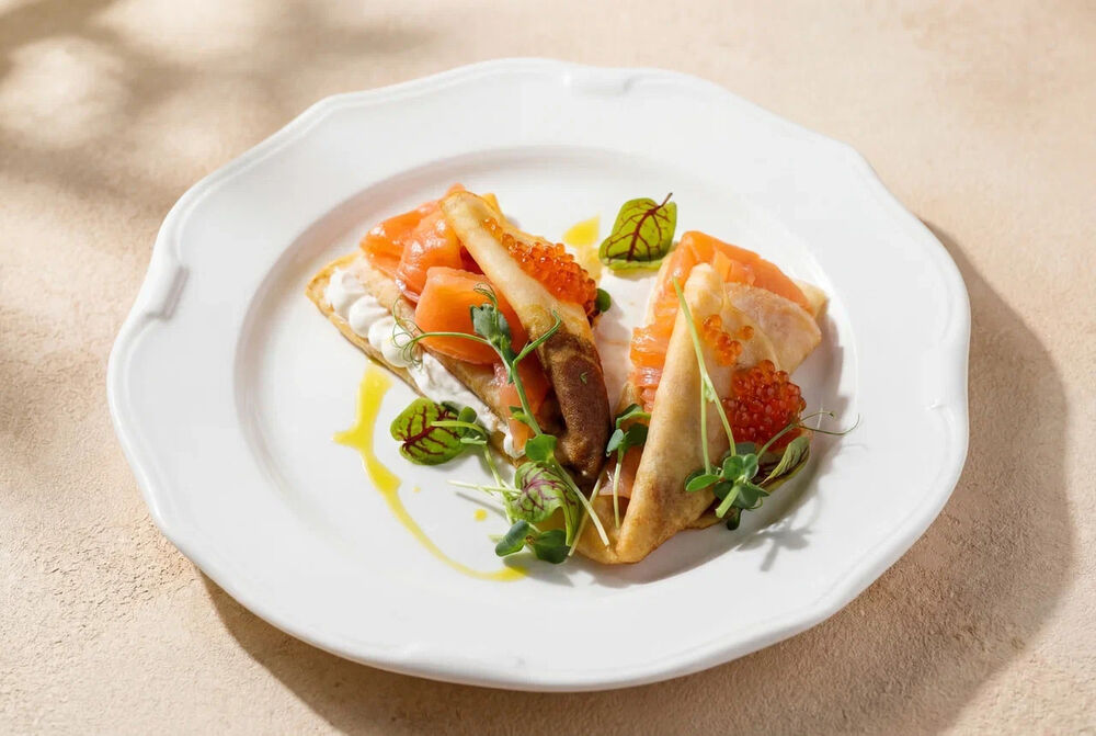 Блины с лососем слабой соли 