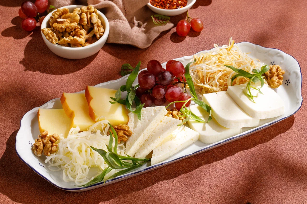 Assorted cottage cheeses