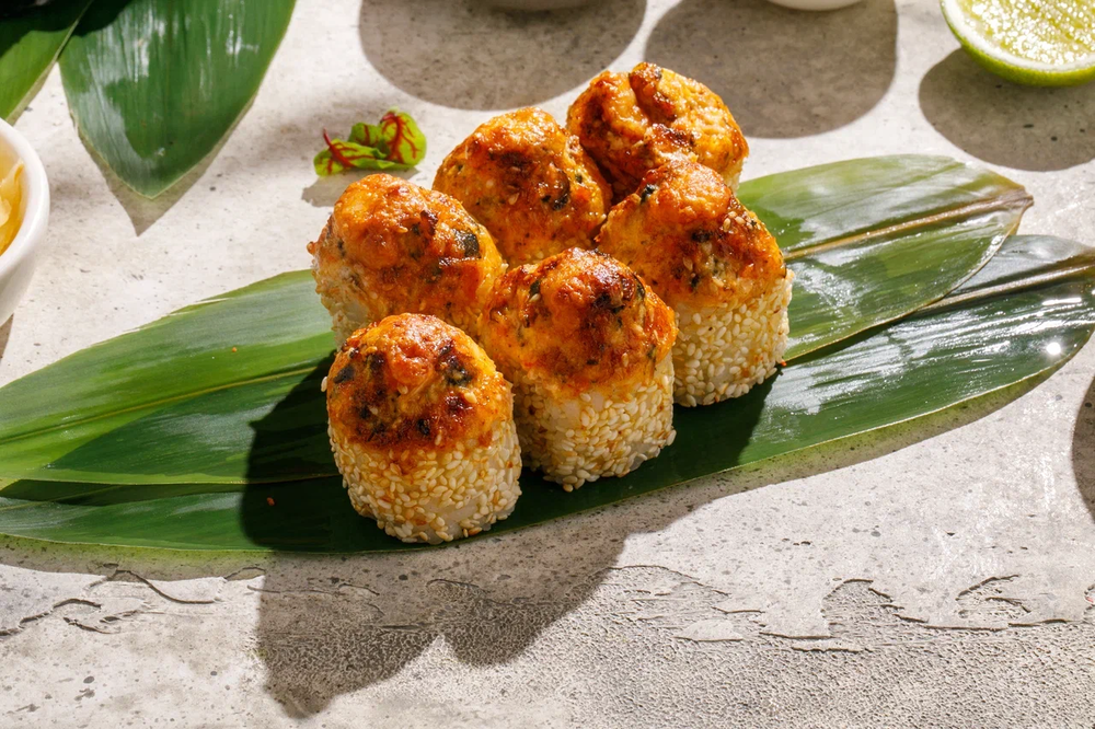 Baked mussel roll