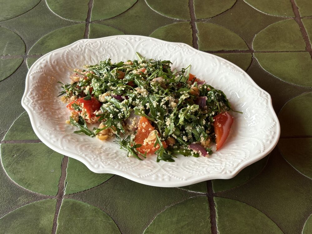 Salad with chickpeas and couscous