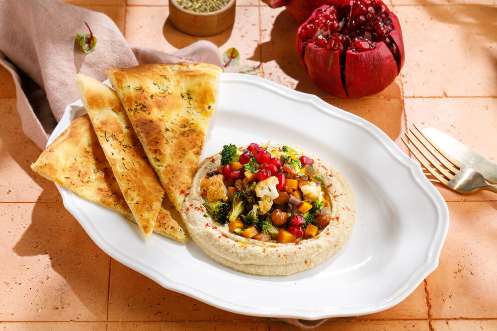 Roasted vegetable hummus with Georgian flatbread